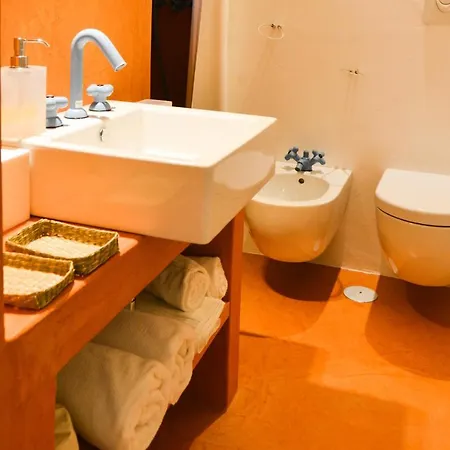 Bed & Breakfast Masseria Torrechiara Eco Dimora Di Charme Castel Del Monte (Apulia)